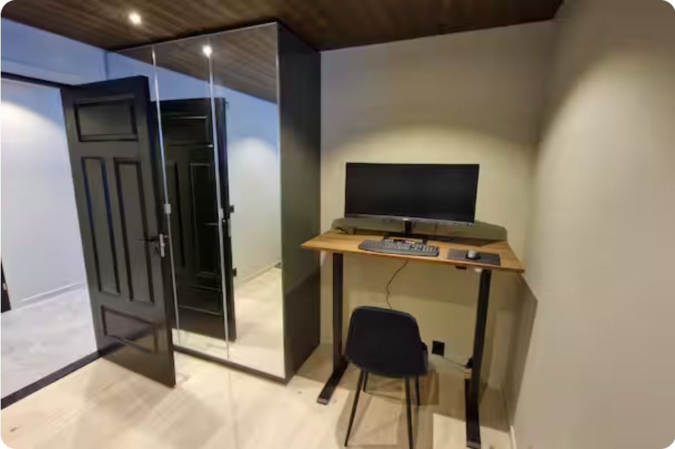 Dedicated workspace at Lake House Dalarna