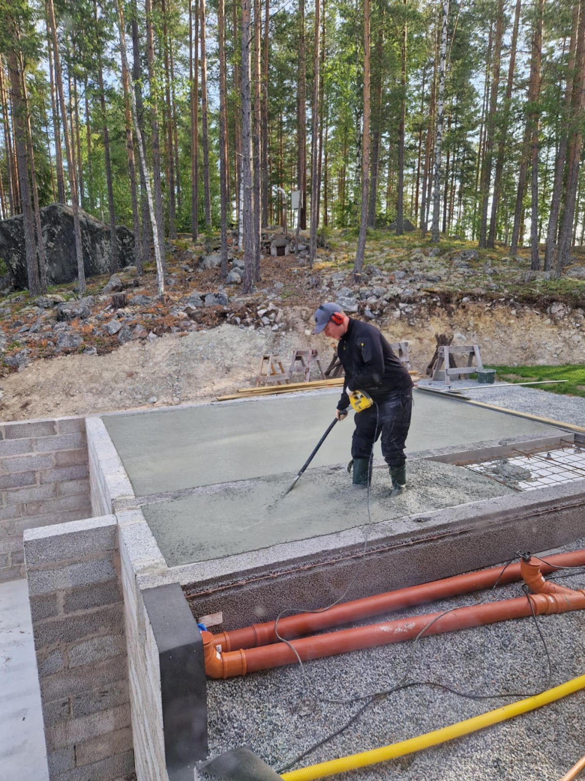 Concrete work for the new part, 2025.