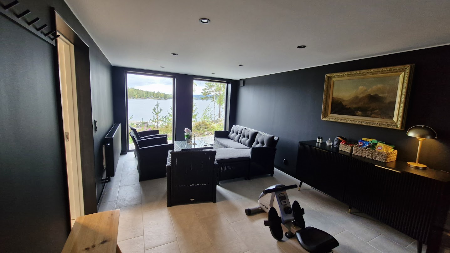 Relaxation room by the sauna